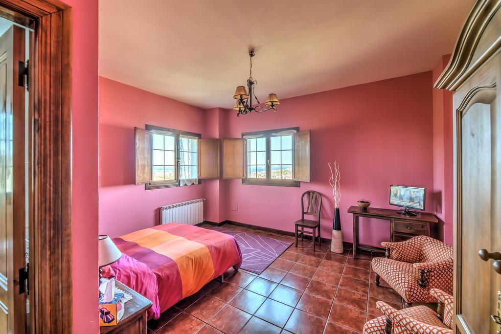 Posada De Ajo Room photo