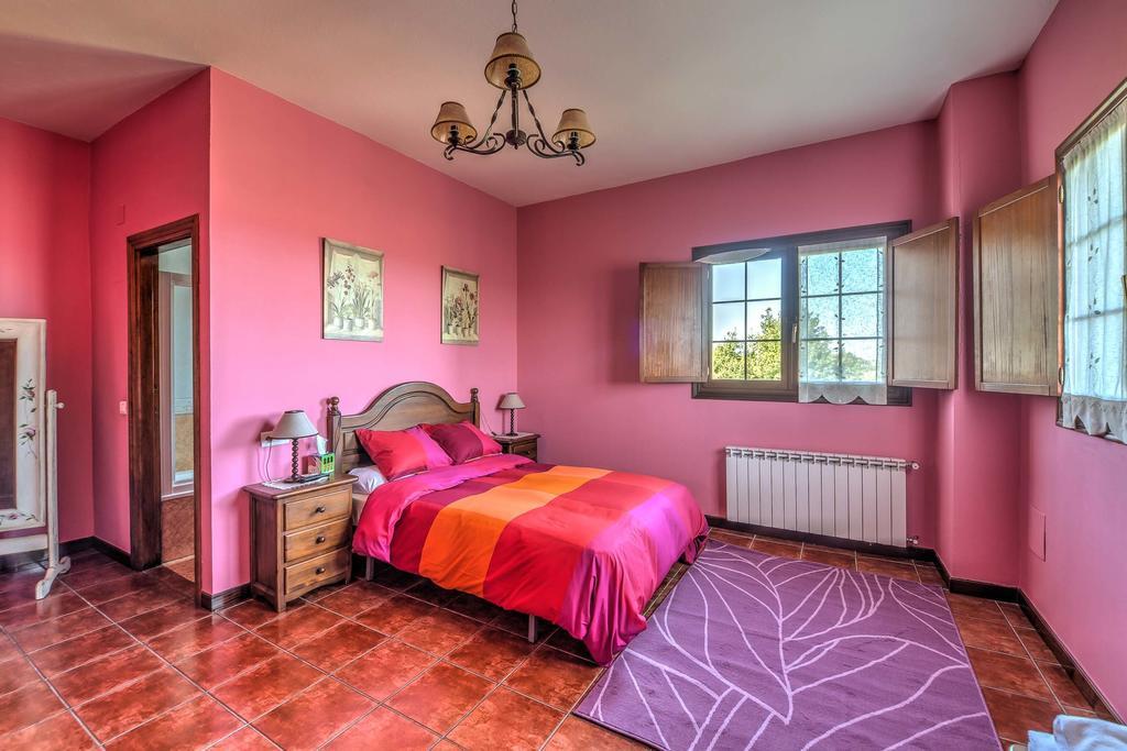 Posada De Ajo Room photo