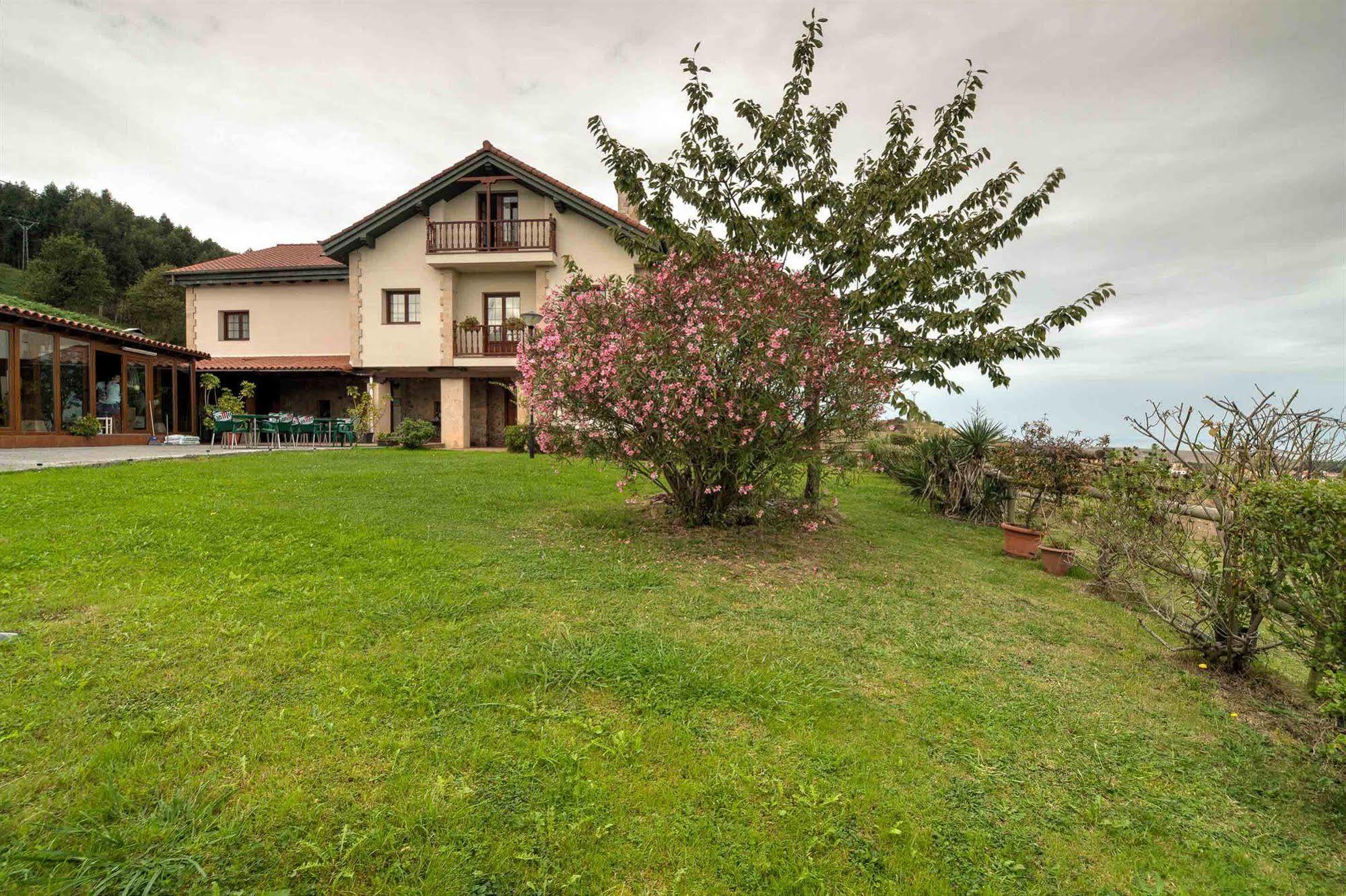 Posada De Ajo Exterior photo